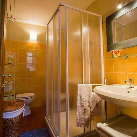 Ospiti Del Borgo - Casa Di Fausta بيت للعطل Lorenzana
