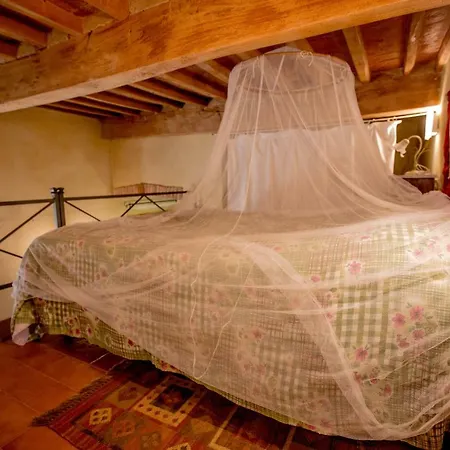 Ospiti Del Borgo - Casa Di Fausta